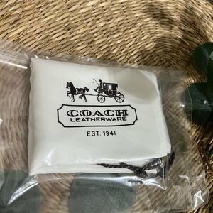 NWOT Coach Leatherware White Dust Bag